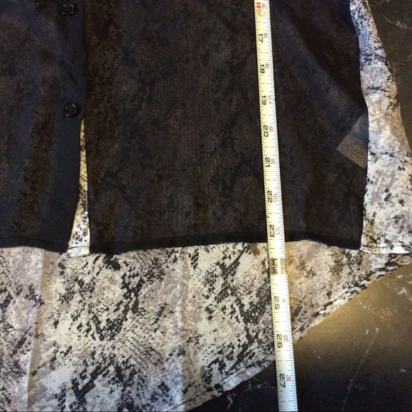 U2B. Sheer LS button up - Picture 7 of 8
